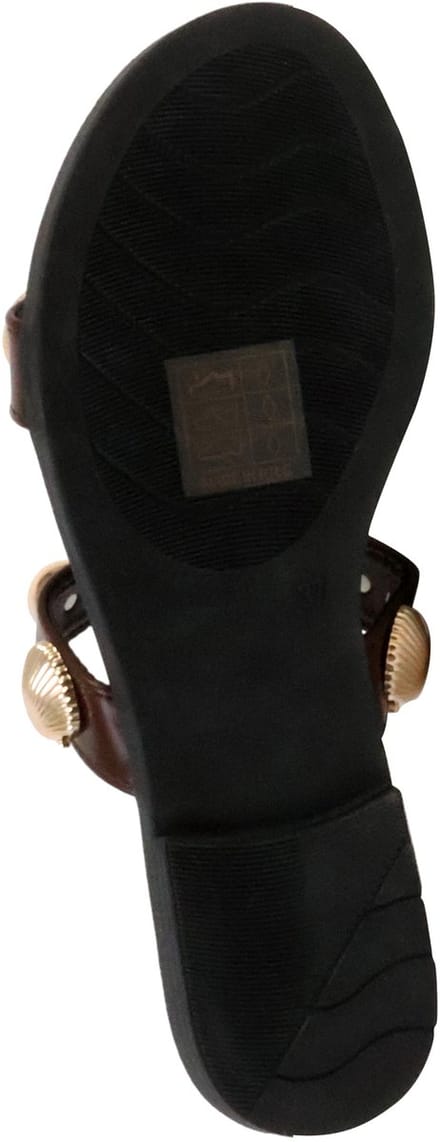 Sandalen om aan te trekken