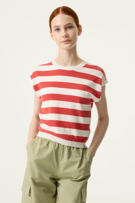 Regular fit spencer in tricotlook met logopatch
