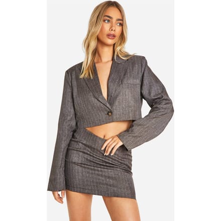boohoo Dames Premium Pinstripe Marl Cropped Boxy Tailored Blazer | Chocoladebruin | Maat: 34