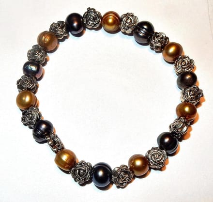 Trendy  Elastische Parel en Zilver Armband 8 mm.