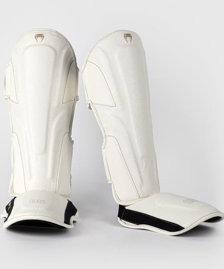 Venum Impact Evo Scales Muay Thai Scheenbeschermers Ivory - L