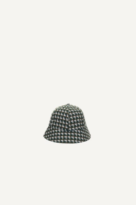 Monk and Anna - Kawai • bucket hat • retoro