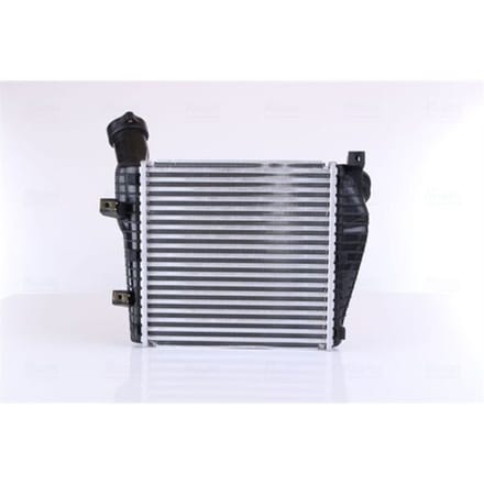 Intercooler NISSENS 96687