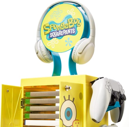 Numskull - SpongeBob SquarePants Inspired Gaming Locker voor 4 Controllers - 10 Games - Koptelefoon