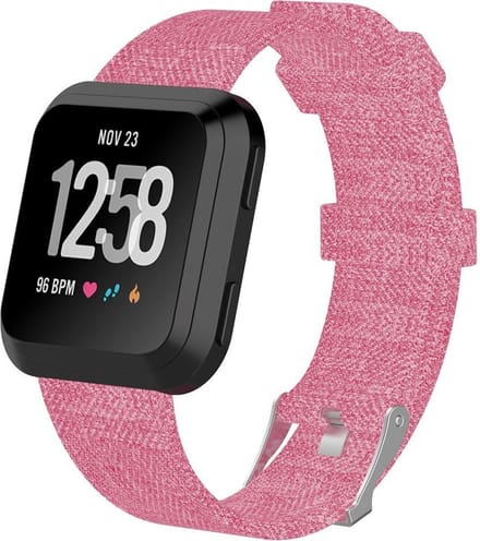 KELERINO. Denim bandje voor Fitbit Versa - Roze