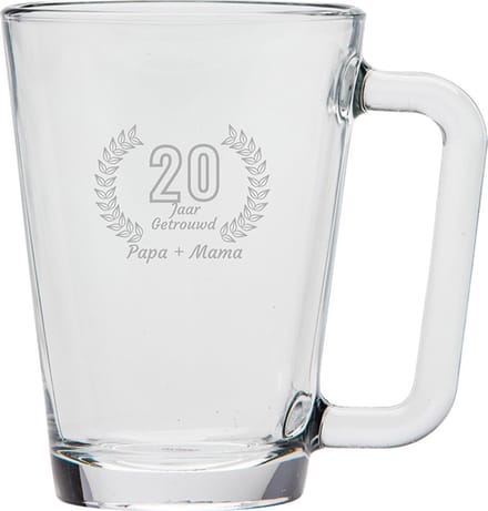 Gegraveerde theeglas 26cl Papa + mama 20 jaar getrouwd