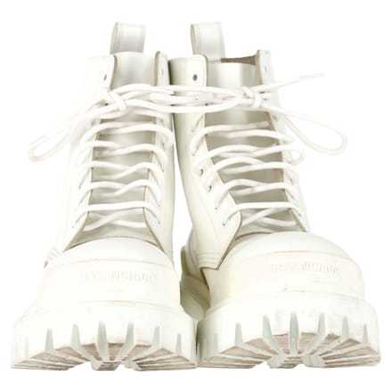 Balenciaga Strike Combat Boots in wit kalfsleer
