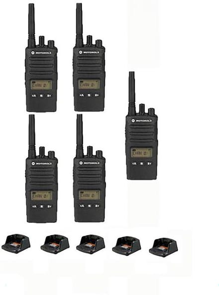 Set van 5 Motorola XT460 IP55 PMR446 Portofoon met tafellader