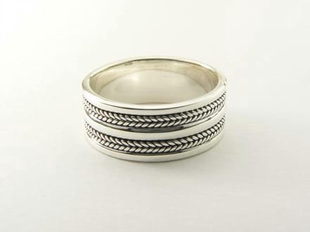 Zilveren ring met kabelpatronen - maat 21