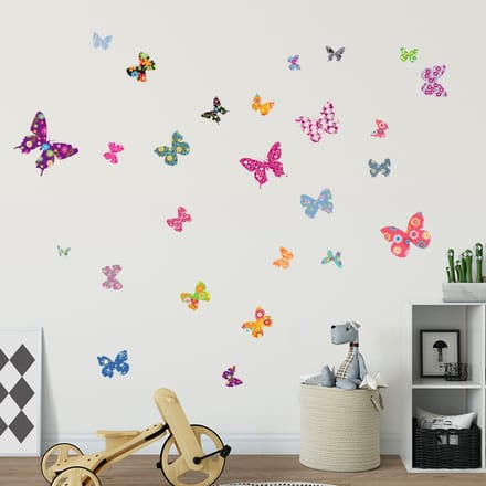 Veelkleurige vlinder muurstickers (2 stuks)