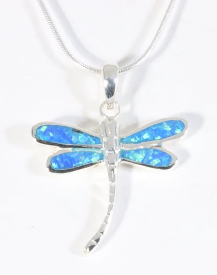 Zilveren libelle hanger met Australische opaal aan ketting