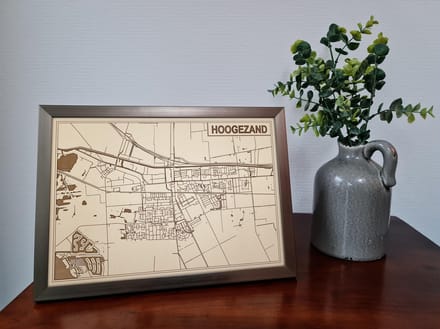 Decoratief Beeld - Houten Van Hoogezand - Hout - Bekroned - Bruin - 21 X 30 Cm
