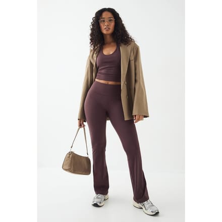 Dames DSGN Studio Sports Ultra Sculpt Hoge Taille Wijduitlopende Legging | Chocoladebruin | Maat: Medium