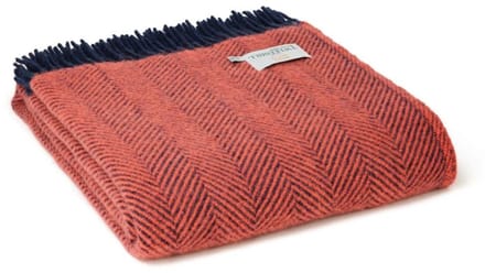 Plaid Herringbone Flamingo & Navy - 150x183 - Nieuw Wol - Tweedmill UK