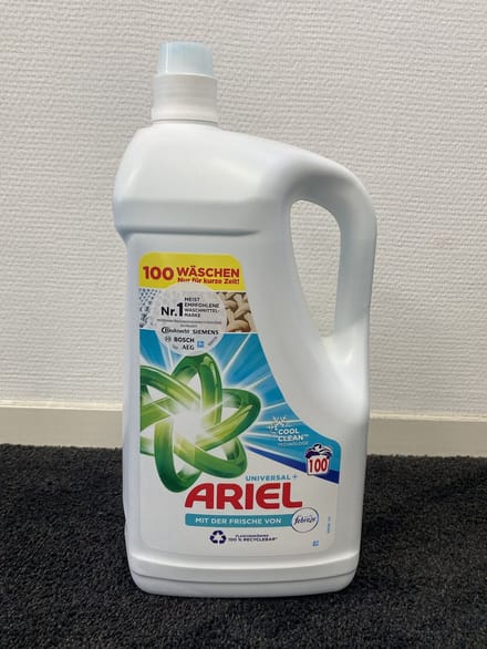 Ariel - Vloeibaar Wasmiddel - Febreze - 100 Wasbeurten
