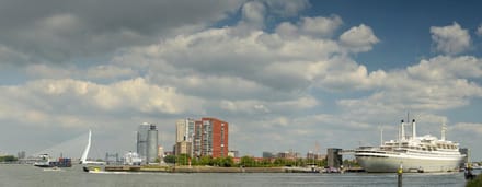 Fotobehang Rotterdam Skyline en Kop van Zuid 450 x 260 cm - € 295,--