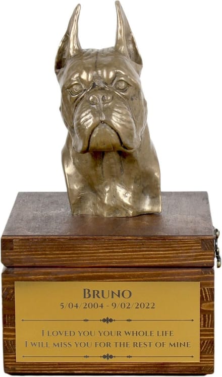 Persoonlijke urn hond voor Duitse Boxer met hondenstandbeeld