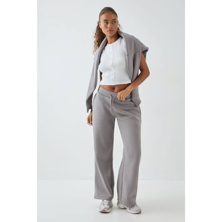 Dames DSGN Studio Square Script Geborduurd Geribbeld Nauwsluitend Mouwloos Top met Knoopsluiting | Wit | Maat: Medium
