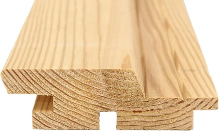 Modern gevelprofiel lariks 28 x 95 mm lengte 60 cm gladde ruitlijsten constructiehout gladde kantplank