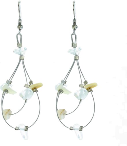 Behave - Oorhangers met witte kraaltjes - zomerse boho stijl