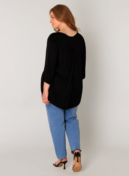 BASE LEVEL CURVY Yanina Blouse - Black - maat X-0(44)