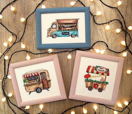 Borduurpakket LETISTITCH 8001 Happy Holidays