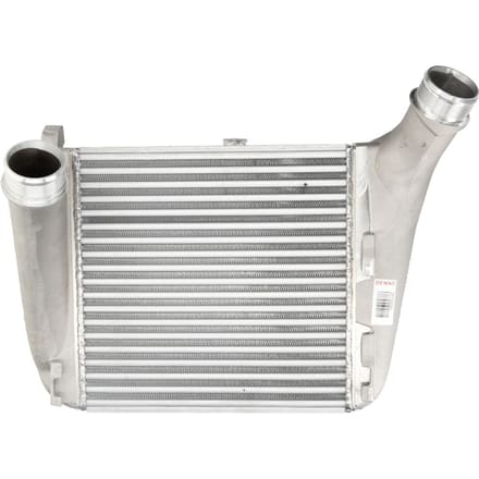 Intercooler DENSO DIT02031