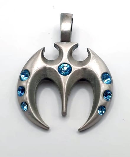 Vleermuis hanger met Swarovski kristallen (CR10)