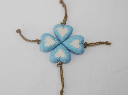 Houten hartje met touwtje-Sleutel hanger-  **4 stuks **