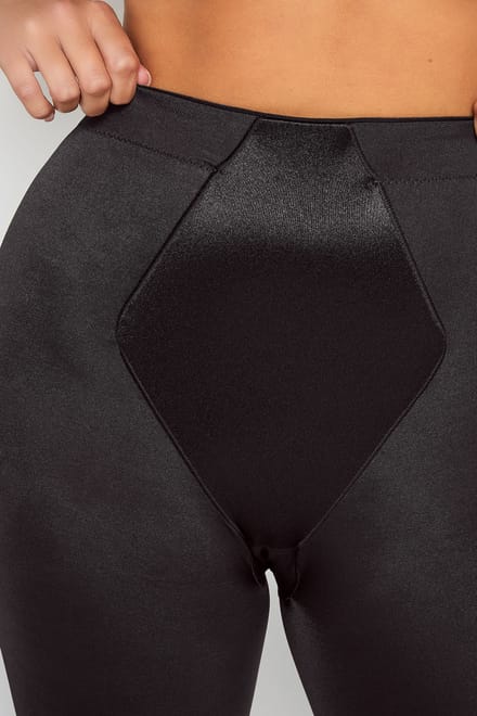 Yours Corrigerende Short Van Satijn In Zwart Size 50-52