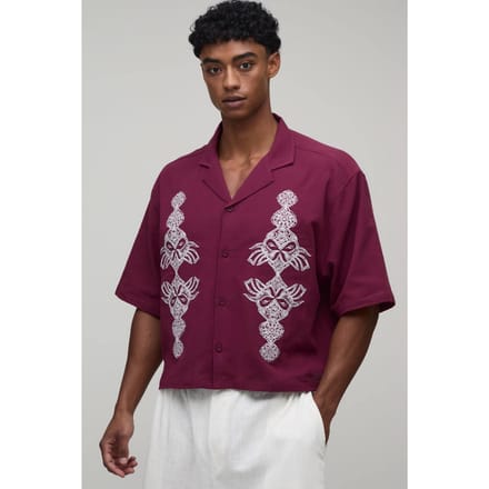Boxy Crop Getextureerd Revere Geborduurd Overhemd | Burgundy | Size Small