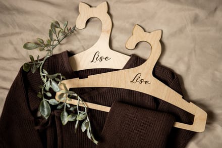 BolleToet - kinderkledinghanger kat - kleerhanger - met naam - personaliseren -