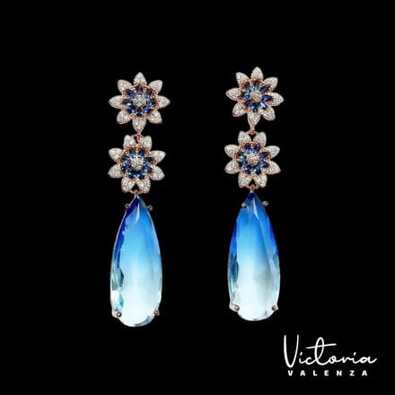 Victoria Valenza Fiore oorbellen - Messing - Blauwe Steen - Rosegoud