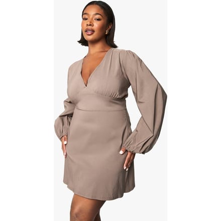 boohoo Dames Plus geraffelde blousonmouw shiftjurk | Mocha | Maat: 28