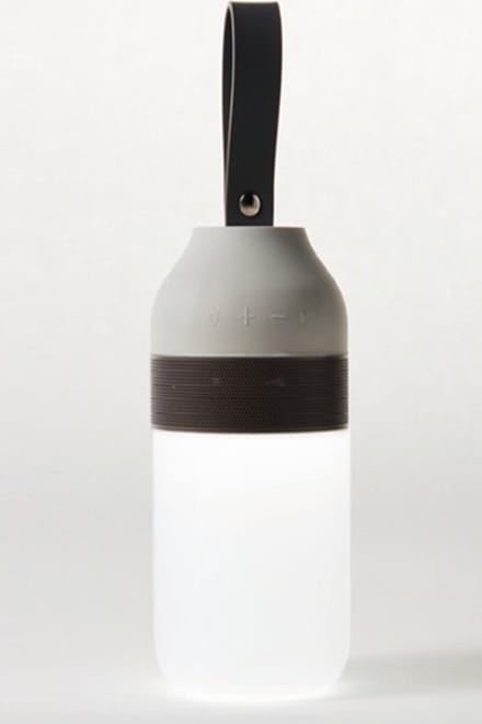 POUT EARS2 Draagbare LED Lantaarn met Bluetooth-luidspreker, waterbestendig, elegant ontwerp, Grap and Go-concept, Grijs