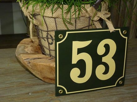 Emaille huisnummer 18x15 groen/creme nr. 53