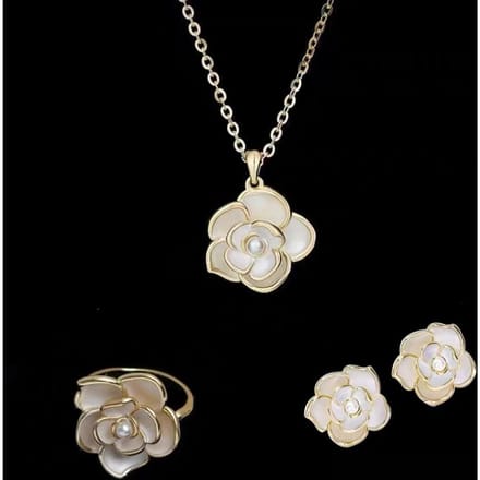 Parel Sieraden Set, Gloednieuwe Bloem Drie Delige Ring Hanger, Kleine Verse en Elegante Dames Sieraden Dames wit
