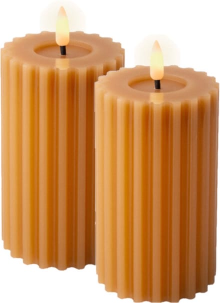 Lumineo luxe LED kaars/stompkaars - 2x st- bruin ribbel - D7,5 x H15 cm - timer