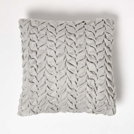 Homescapes Grace geplooid fluwelen kussen met vulling - grijs, 45 x 45 cm