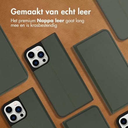 Accezz Hoesje - Geschikt voor Apple iPhone 14 Pro Max - Premium Leather Slim Bookcase - Groen