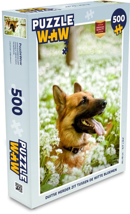 Puzzel Duitse Herder zit tussen de witte bloemen - Legpuzzel - Puzzel 500 stukjes