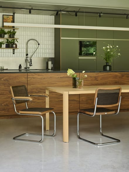 Thonet S 32 V Stoel - ThonetNussbaumDarkMelange