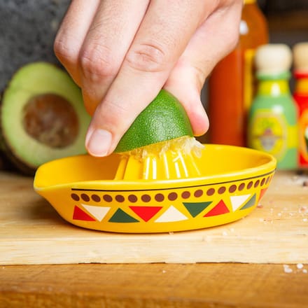 Kikkerland Sombrero Citrus Juicer