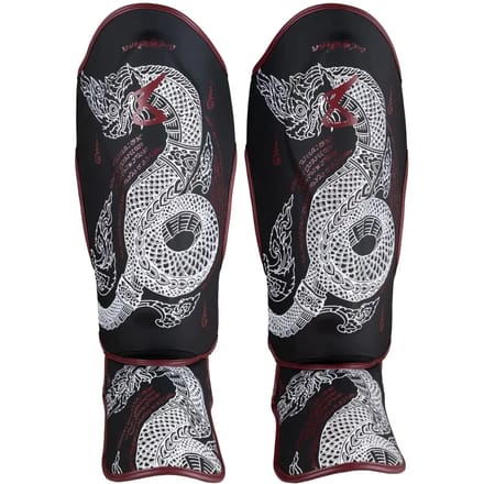 Thaibokshinspraken 8 Weapons Sak Yant Naga