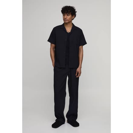 Regular Fit Onregelmatige Plooitextuur Korte Mouw Shirt En Ontspannen Broek Set | Black | Size Medium