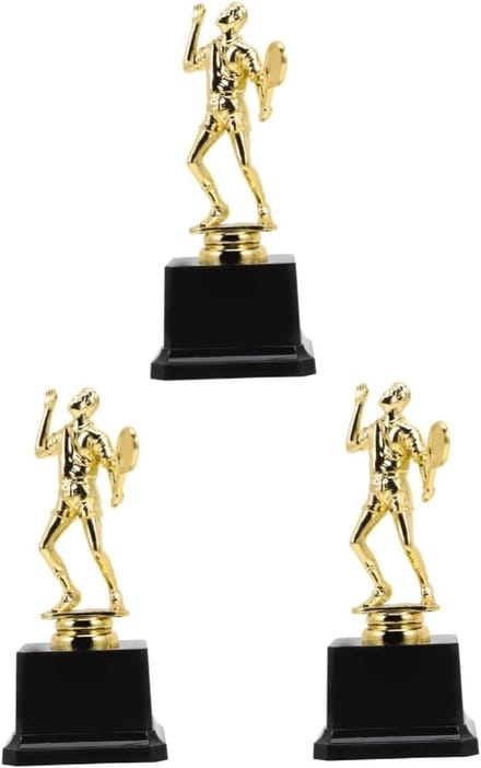Voetbal Trofee - Prijs Beker - Kampioen Beloning - Set van 3 - 17 cm Hoog - Goudkleurig