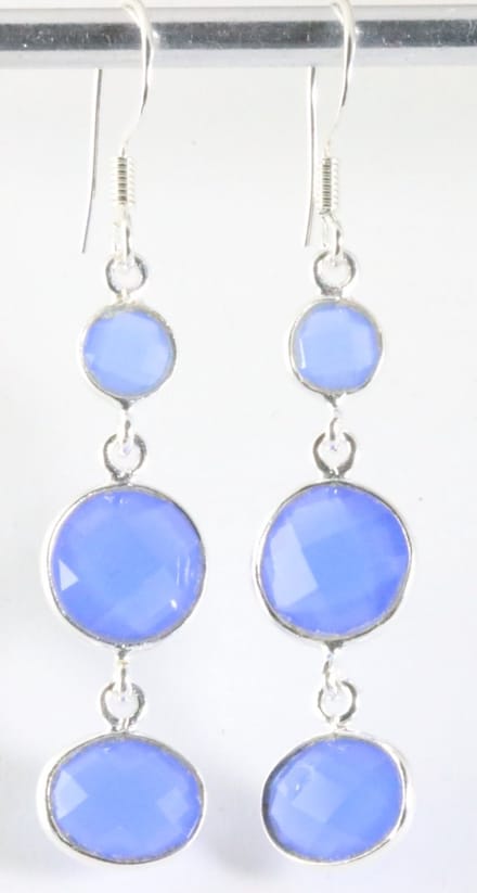 Lange zilveren oorbellen met blauwe chalcedoon