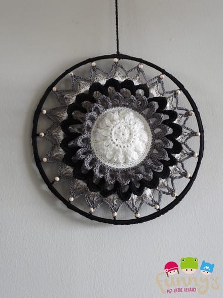 Haakpakket Funny Mandala Flower Classic 25 cm