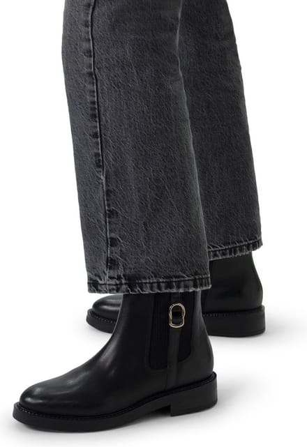 Manfield - Dames - Zwarte leren enkellaarsjes - Maat 36