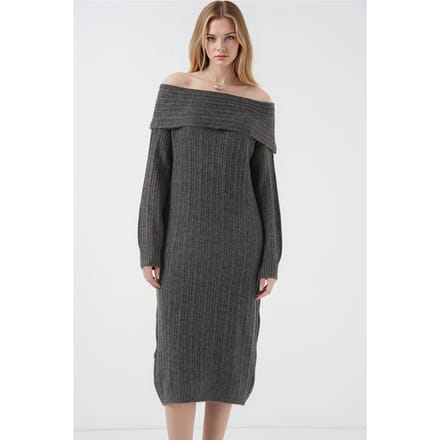 Oversized Geribbelde Brei Midi Jurk met Madonna Kragen